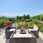 Garden شقة *