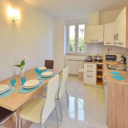 Garden Apartman Abbázia